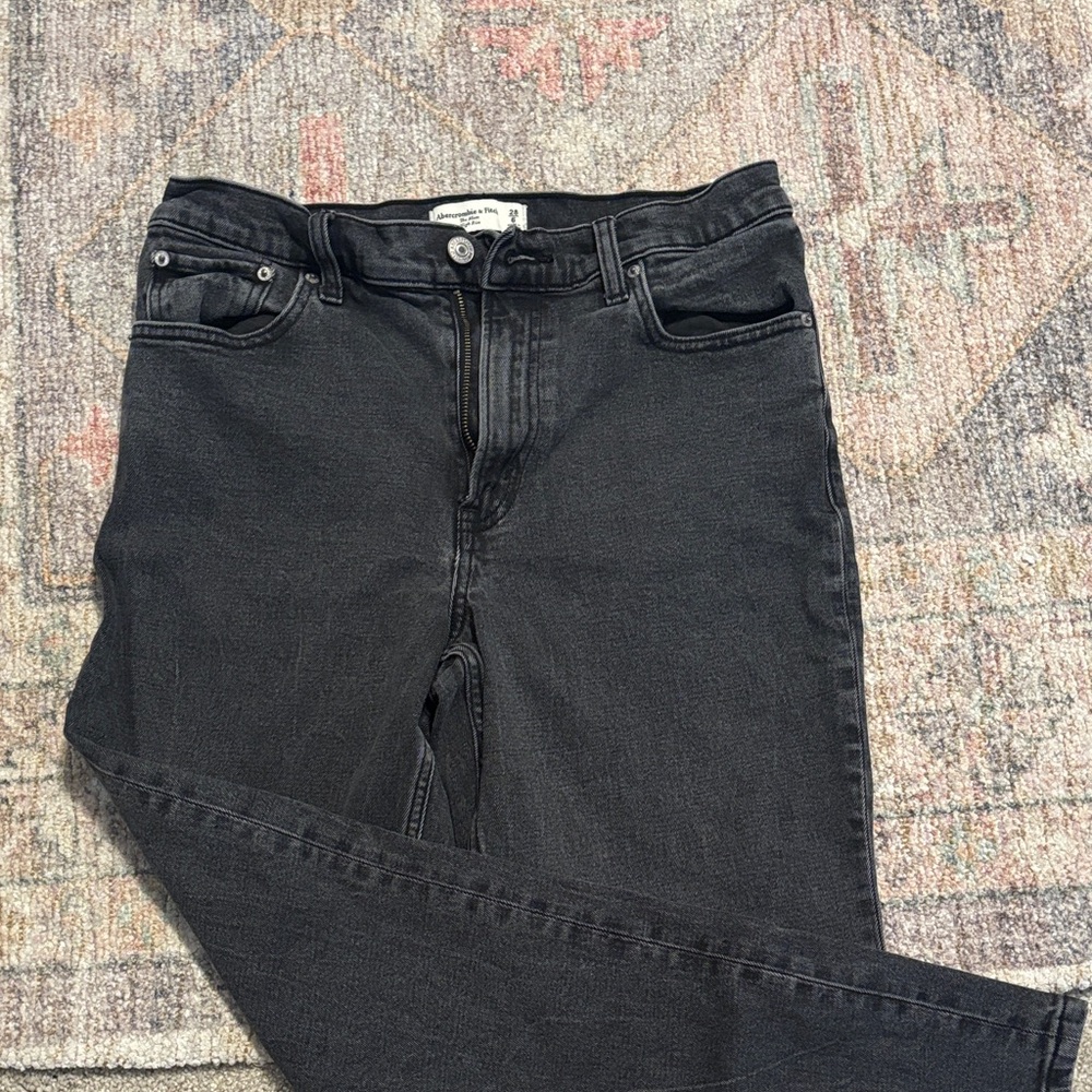 Abercrombie and Fitch high-rise mom jeans